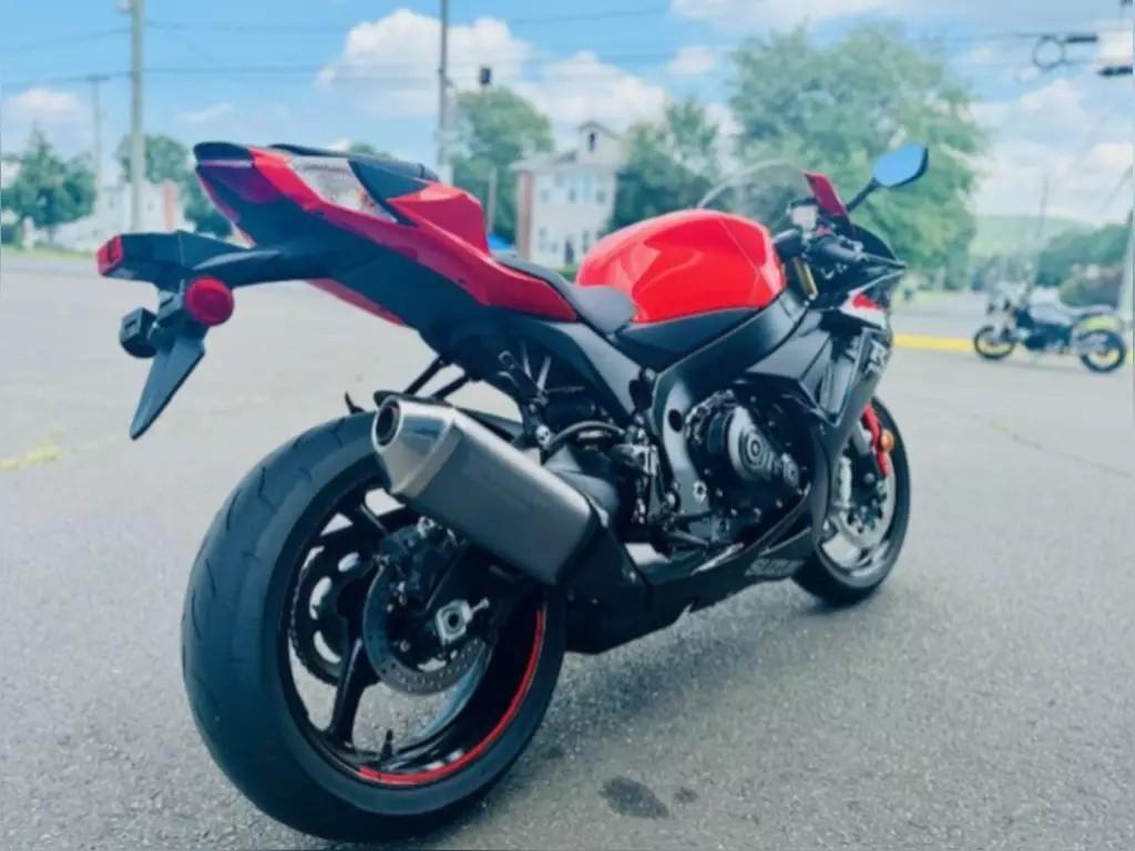 SUZUKI GSXR Gallery Image